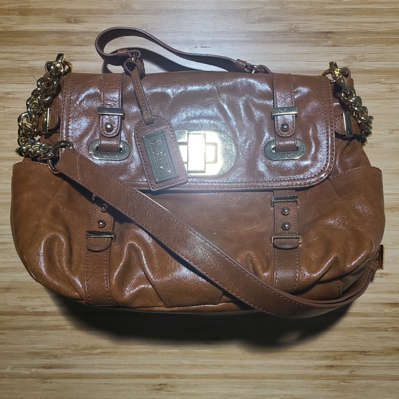 Badgley Mischka Turnlock Flap Shoulder Bag - Picture 12 of 12